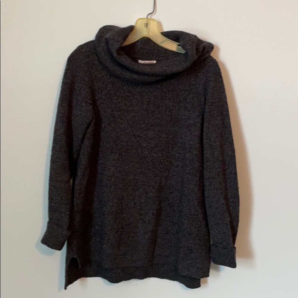 DNKY sweater